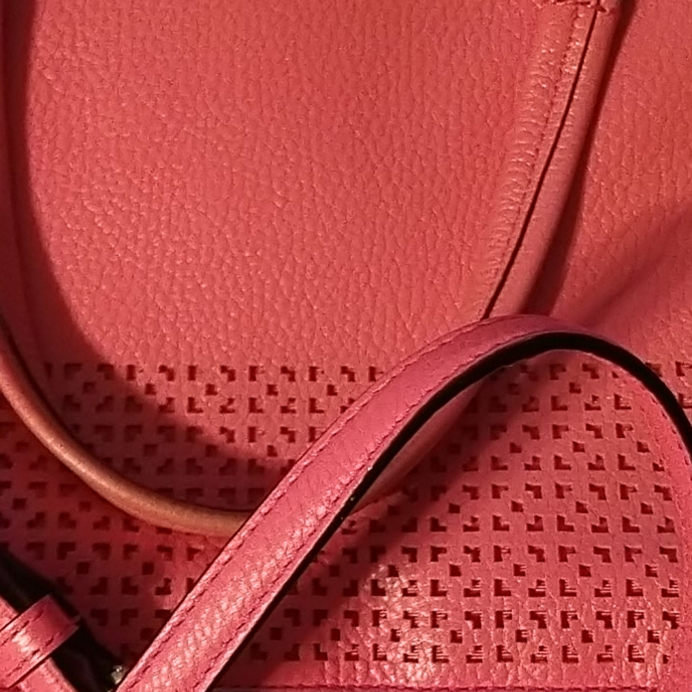 Kate Spade - Picture 5 of 6